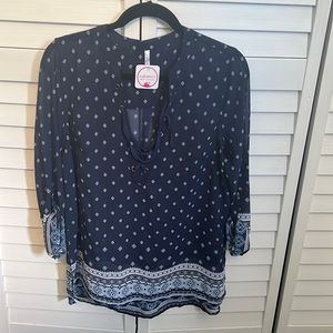 Lady’s blouse new with tag